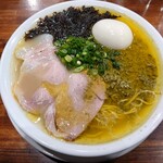 無冠  阿佐ヶ谷 - 牡蠣塩らーめん＆味玉　税込み価格900円