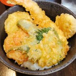 蕎麦 雅 - ミニ天丼、具材豊富