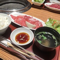 焼肉 しんうち 神楽坂 - 