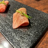 黒毛和牛焼肉 虎斑 北新地店 - 