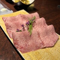 黒毛和牛焼肉 虎斑 北新地店 - 