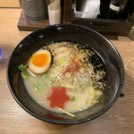 パイタンラーメン キャトル 鷹匠 - 