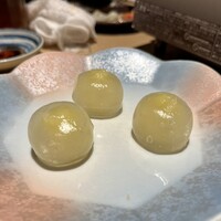 六献 品川店 - デザートの水饅頭みたいなやつ