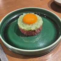 焼肉うしごろ 表参道店 - 富山産白海老の和牛ユッケ