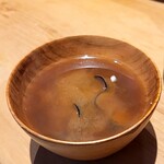 旬米 - しっかりとよい出汁から作るいい味噌汁です。