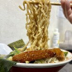らー麺　Do・Ni・Bo - ビロビロ太麺をリフトUP⤴️