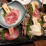 馬肉専門店×牛タン うま囲 - 馬刺し5点盛り