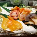 築地寿司清 伊勢丹浦和店 - 貝の盛り合わせ