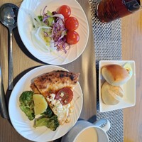 MIDO RESTAURANT PIC NIKA - 
