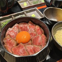 炭火和牛焼肉もうもう亭 広小路店 - 