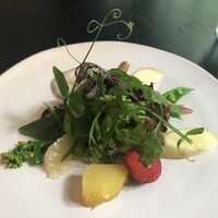 ラ・ボンヌターブル - 