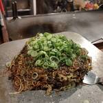 お好み焼き じゅにあ - 鉄板プレート＋ヘラ