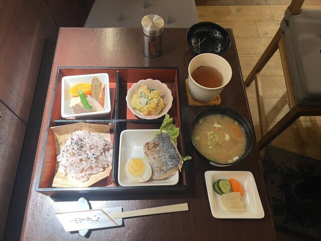 Gintei Cafe &amp; Bar