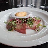 THE COSMOPOLITAN GRILL BAR TERRACE - ハマチのカルパッチョ