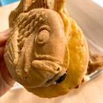 たこ焼き姫の明和 - 鯛焼き。厚みがすごい