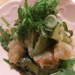 いし井 - アボガドとエビのサラダ