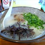 麺屋 菜々兵衛 - かやねトンコツ塩ラーメンのアップ