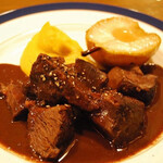 フランス家庭料理とワインのお店Takebou - 蝦夷鹿のシヴェ