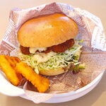 カフェ イソミ テラス - 射水産マスバーガー