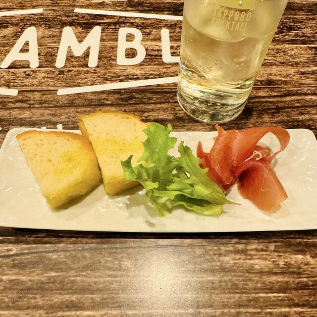 炭焼きグリル スクランブル（Charcoalgrill　SCRAMBLE） - 糸井（肉バル）の写真