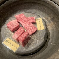 個室 和牛焼肉 吟 難波店 - 