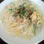 ヨコヤマ - ホタテのクリームパスタ１