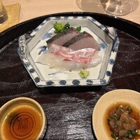 日本料理 研野 - 鯛と鰆　鯛は塩と醤油　鰆は玉ねぎ醤油で