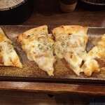 鮮魚と熟成 つざき - ■じゃがバターピザ