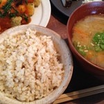 パンチャバティ - 玄米のごはんとお味噌汁