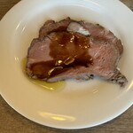 レストラン ヴァロリス - テーブルサービスのローストビーフ