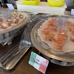 レストラン ヴァロリス - スモークサーモンと冬野菜のマリネ（サッパリして良い酸味）