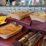 レストラン ヴァロリス - パン３種（トースターあり）