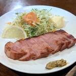 居酒屋くろ兵衛 - 厚切りベーコン￥480