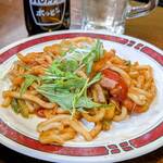 居酒屋くろ兵衛 - ナポリうどん￥715