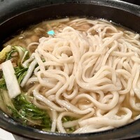 自家製粉石臼挽きうどん 青空blue 本店 - うどんすき