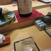 蔵六雄山 - グラスで一杯ずつ頂いてゆきました。