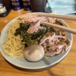 魂の中華そば - ほぐしチャーシューリフトアップ！