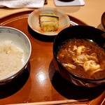 銀座 しのはら - 湯葉の赤出汁