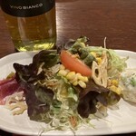 パスタの店 山猫軒 - 前菜＆サラダに白１本！　2025-0215訪問