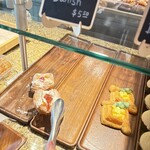 HALEKULANI BAKERY - 