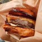 OVERWHELM HAMBURGER & BAR STAND - 