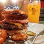 OVERWHELM HAMBURGER & BAR STAND - 