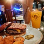 OVERWHELM HAMBURGER & BAR STAND - 