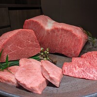 USHIGORO S. SHINJUKU - この日のお肉