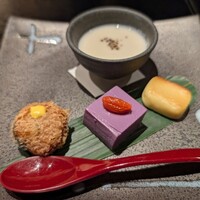 焼き鳥とワイン 萬鳥 祇園店 - 