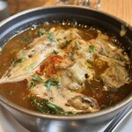 CURRY CLUB キュイエール - 牡蠣と春菊のカレー