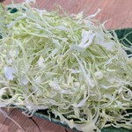 とんかつ新宿さぼてん - 食べ放題のキャベツ