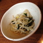 旅籠 - ブッフェ・もやしとワカメ和え物２０１４年６月