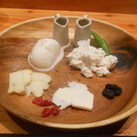 渋谷チーズスタンド - 4種のチーズの盛合せ