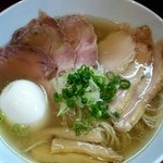 町田汁場 しおらーめん進化 町田駅前店 - 非常に女性にも優しくさっぱりしていてメッチャ美味しい。